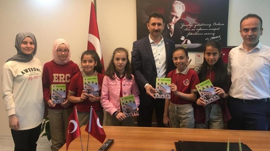 Ortaokul Öğrencileri Şiir Kitabı Çıkardı