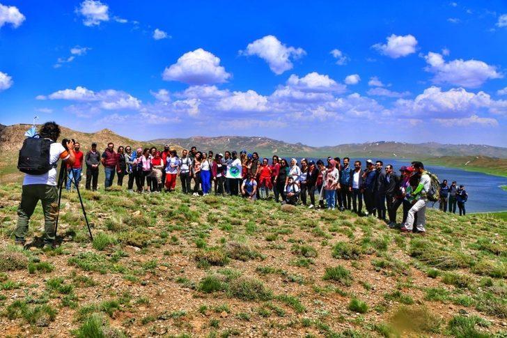 Van’ın gönül elçileri Keşiş Gölü’nde G1