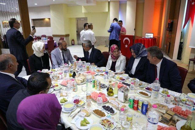 Başkan Palancıoğlu: “Bu iftar sofrasında amaç ve hedef aynı, üretken ve gelişimci Melikgazi’ye yatırım”