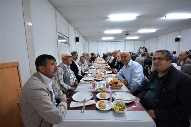 Kütahya Orman Bölge Müdürlüğü personeli iftarda bir araya geldi