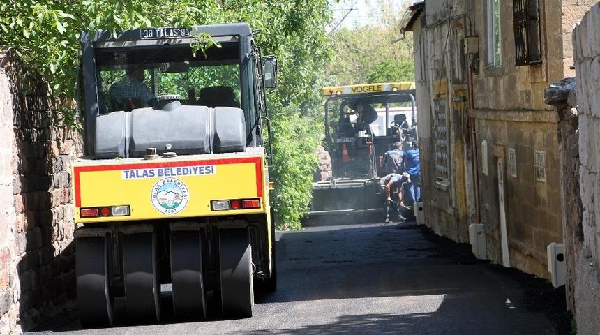 Talas&rsquo;ta Asfalt &Ccedil;alışmalarına Ramazan&rsquo;da Da Devam