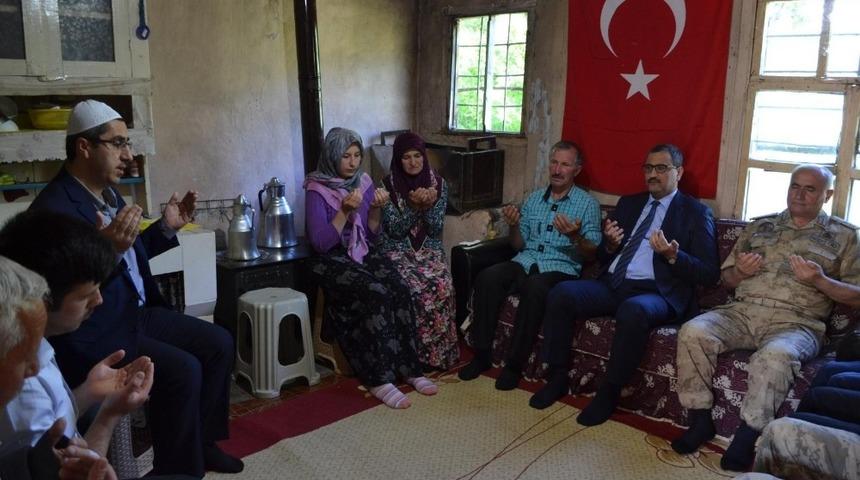 Espiye&rsquo;de şehit ailesine şehadet belgesi verildi