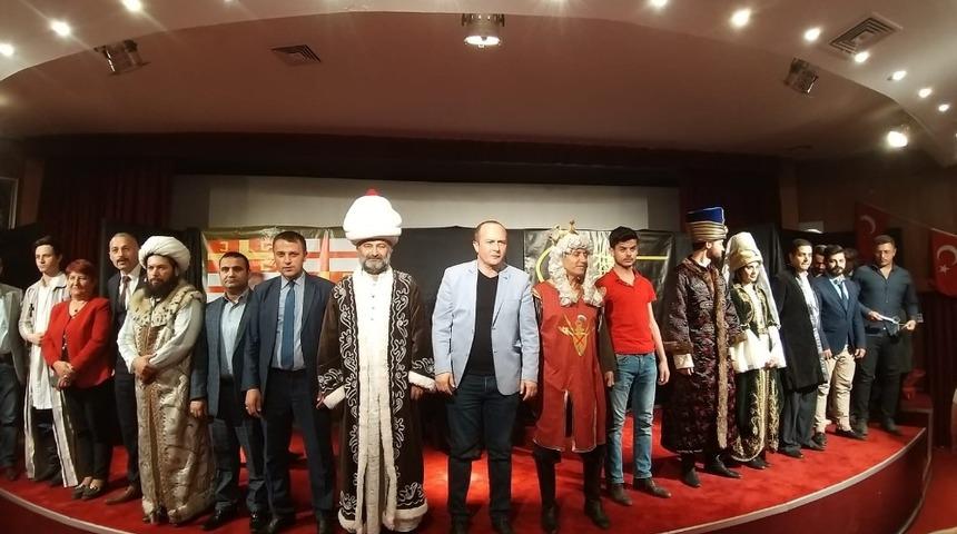 Eskişehir &Uuml;lk&uuml; Ocaklarından "Fetih" tiyatrosu