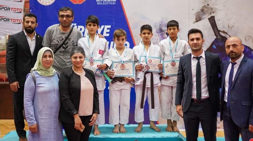 Sivaslı Judocular dereceyle döndü