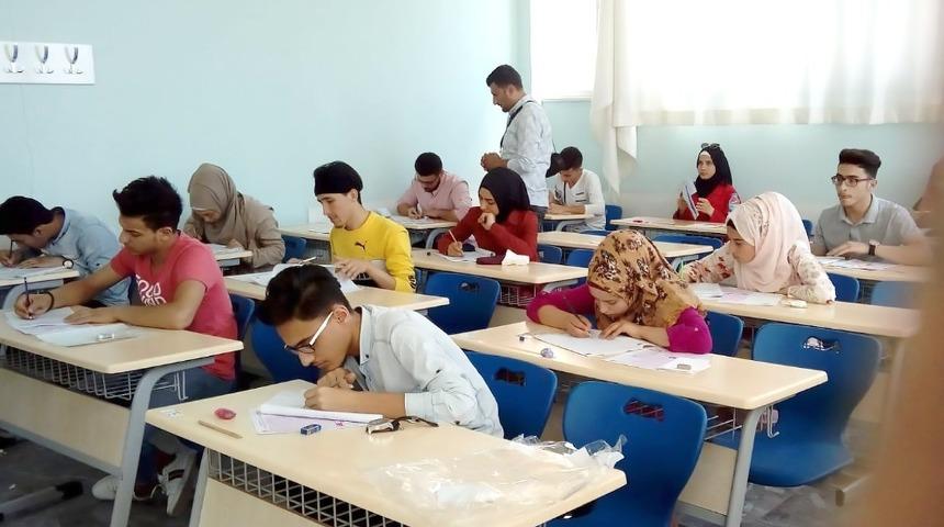 Uluslararası &ouml;ğrenciler KB&Uuml;&rsquo;l&uuml; olmak i&ccedil;in ter d&ouml;kt&uuml;