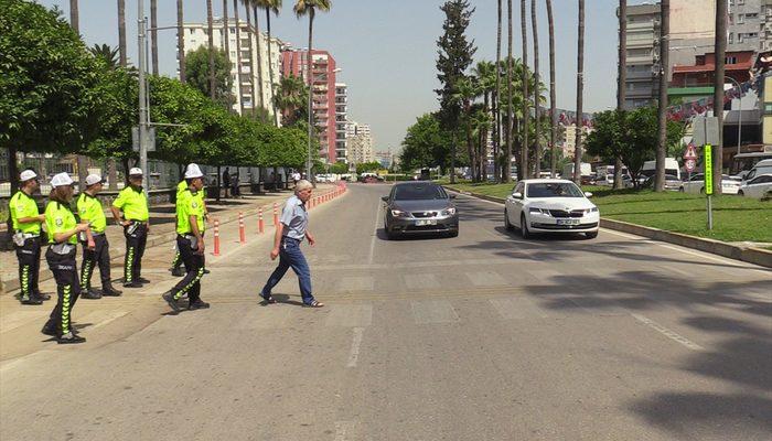 Adana'da yayaya öncelik vermeyen sürücü, yaya geçicinden yürütüldü