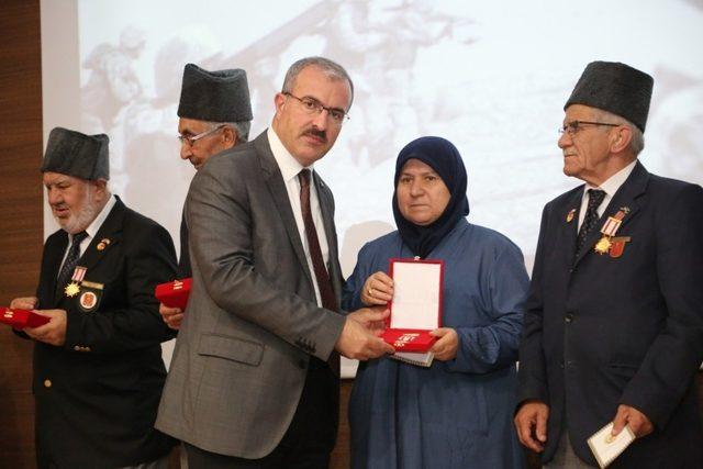 58 Kıbrıs Gazisine Milli Mücadele Madalyası ve Beratı