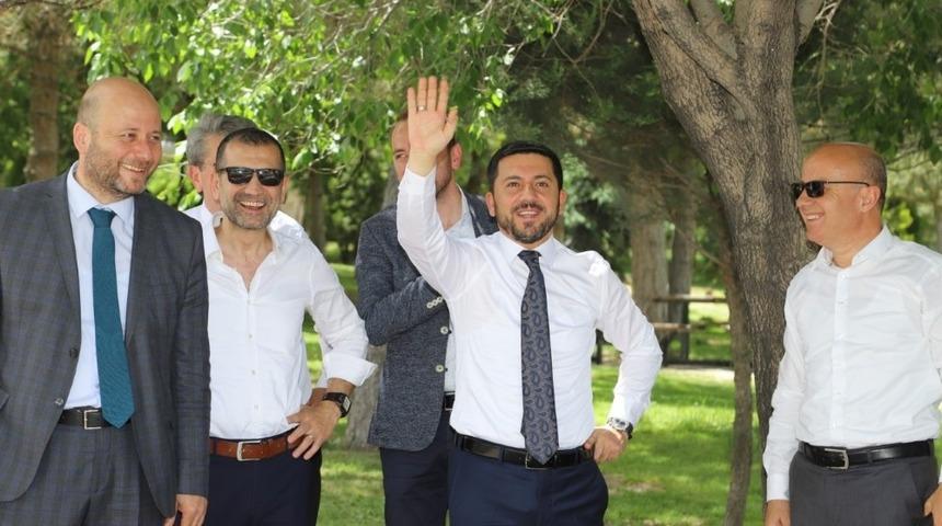 Belediye Başkanı Arı, &ccedil;alışma alanlarında incelemelerde bulundu