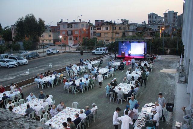 İYC Adana Şubesi STK’larla iftarda buluştu