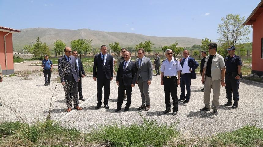 Pınarbaşı’nda tırlar X-RAY ile kontrol edilecek