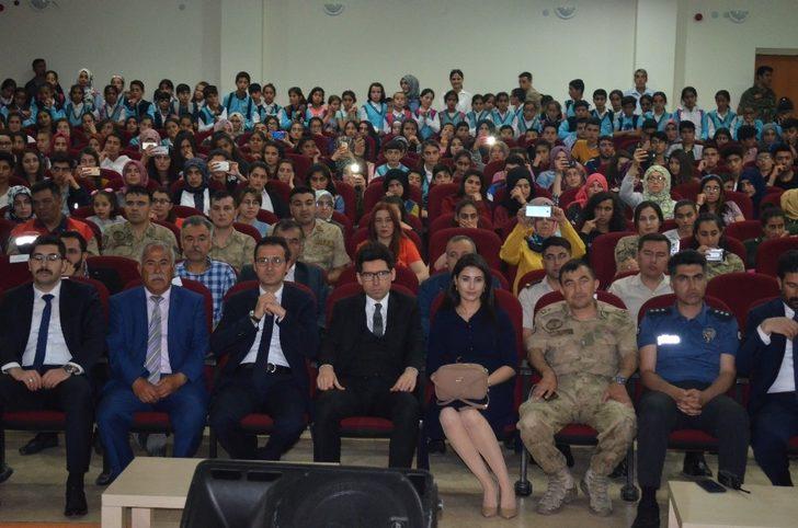 Jandarmadan gençlere ve öğrencilere yönelik tiyatro oyunu G2