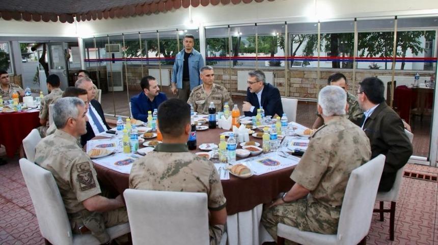 Vali Ekinci;" Terörün kökü kurutulacak"