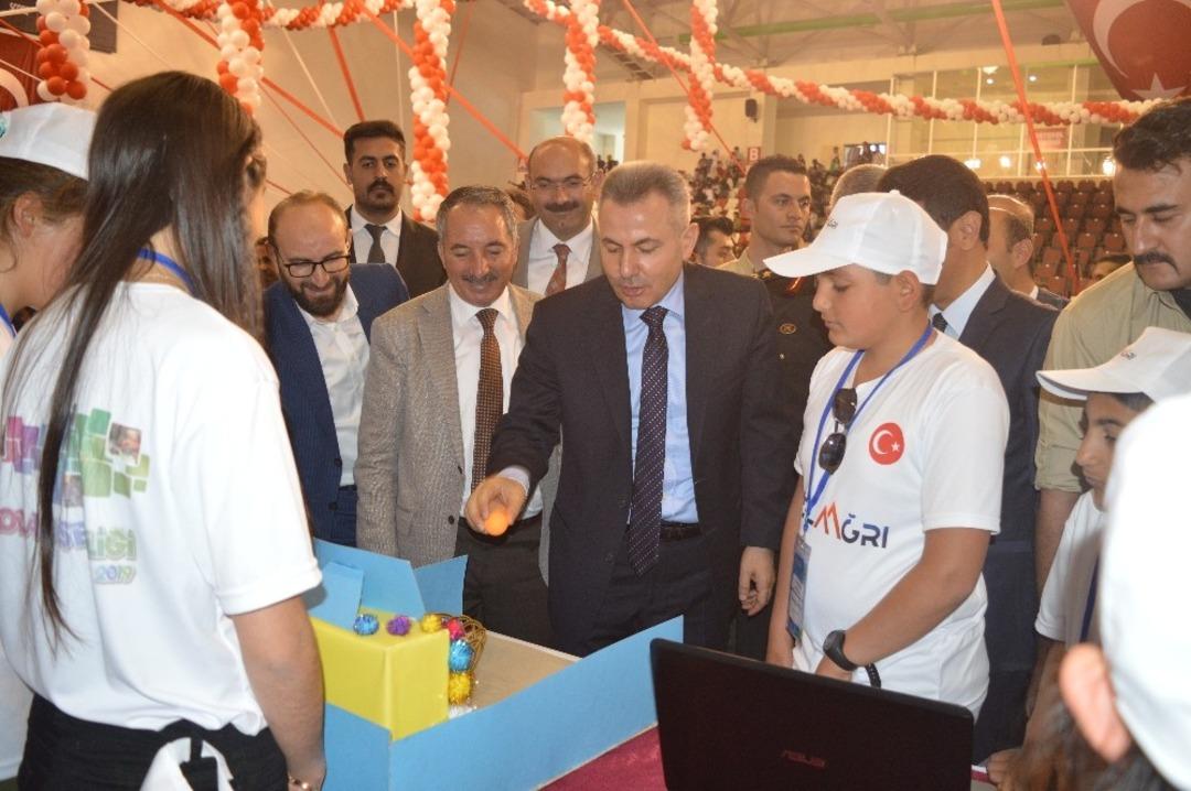 Vali Elban: &rsquo;&rsquo;Ağrı olarak T&uuml;rkiye&rsquo;de yazılım konusunda s&ouml;z sahibi olmak istiyoruz&rsquo;&rsquo;