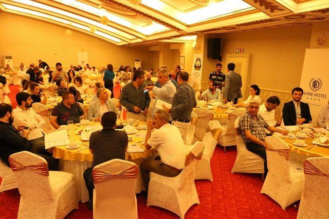 DTSO, iftar yemeğinde üyeleriyle bir yıllık değerlendirme toplantısı gerçekleştirdi