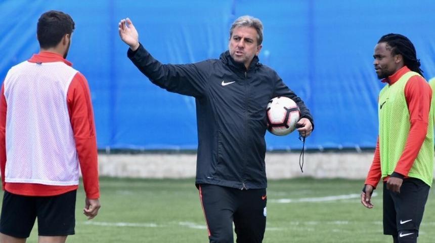 B&uuml;y&uuml;kşehir Belediye Erzurumspor Hamza Hamzaoğlu ile yollarını ayırdı