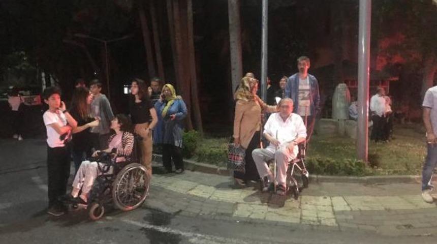 İstanbul'da hastanede yangın! Hastalar tahliye edildi