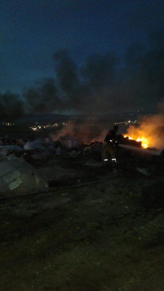 İzmir’de atık depolama alanında yangın