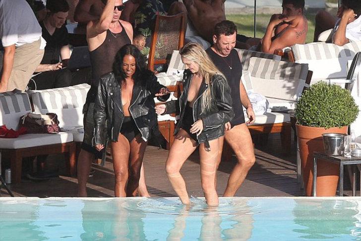 Candice Swanepoel'dan doğum sonra seksi pozlar! G1