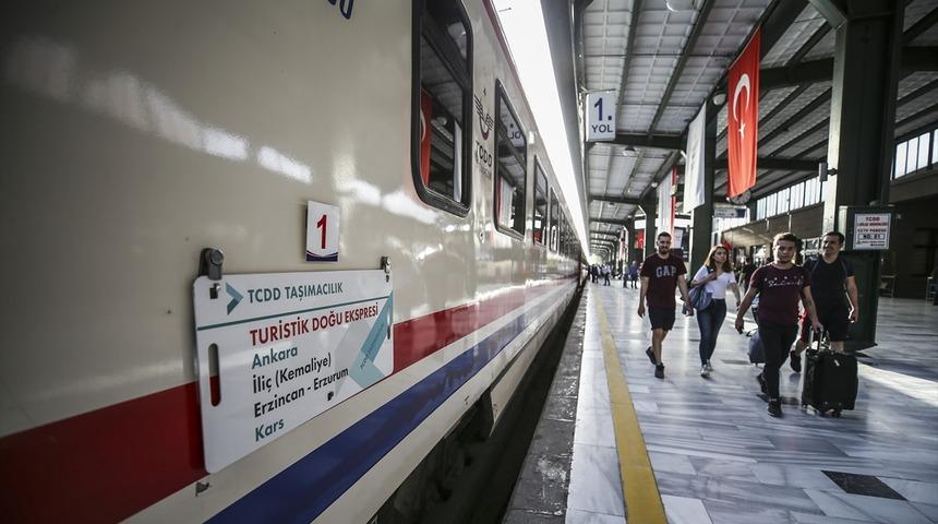 Turistik Doğu Ekspresi ilk seferine çıktı