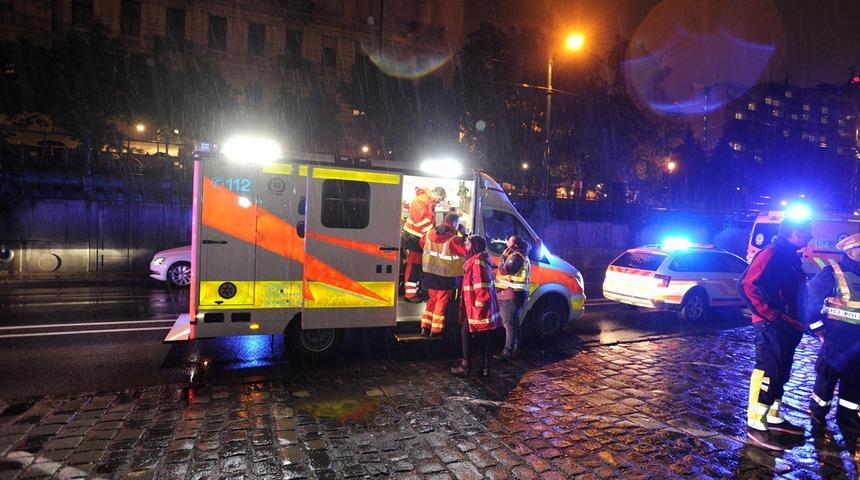 Tuna Nehri'nde yolcu gemisi battı