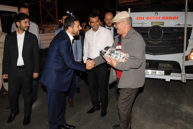 Başkan Arı, gece Lale Caddesinde yürütülen çalışmaları denetledi