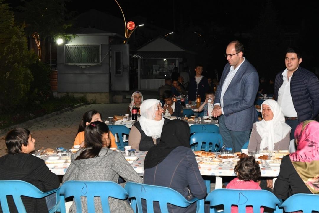 &Ccedil;atak&rsquo;ta şehit yakınları ve gazilere iftar yemeği
