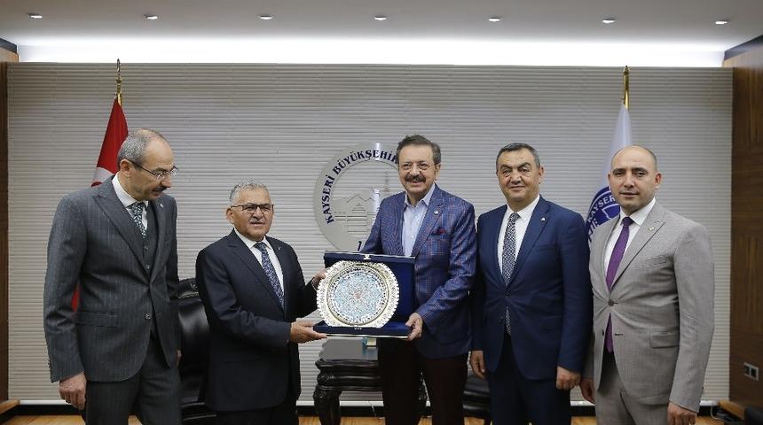 Hisarcıklıoğlu’ndan Başkan Büyükkılıç’a hayırlı olsun ziyareti