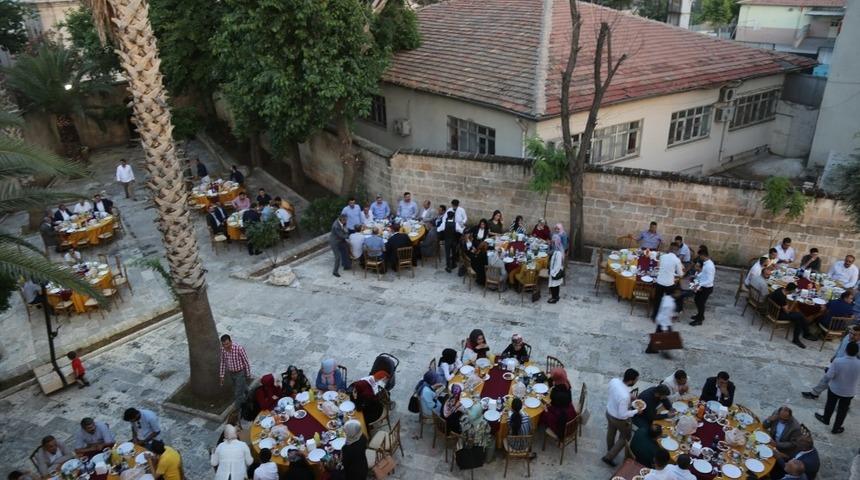 Başkan Kuş teşkilat &uuml;yeleriyle iftar yaptı