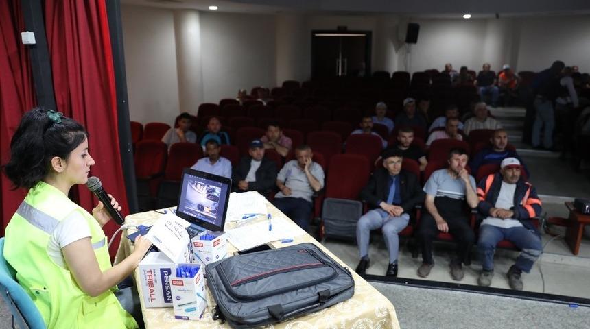 Temizlik personeline hizmet i&ccedil;i eğitim semineri