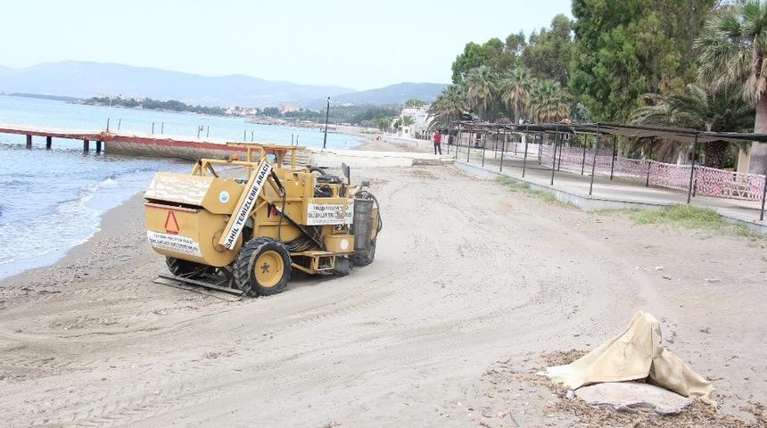 Menderes sahilleri yaza hazır