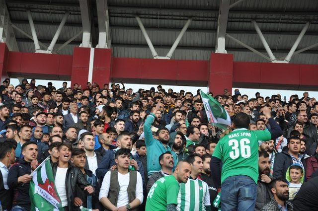 Kars 36 Spor taraftarlarından destek çağrısı