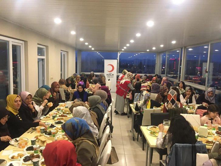 Türk Kızılayı Yeşilyurt’da Ramazan’ı dolu dolu geçiriyor G4