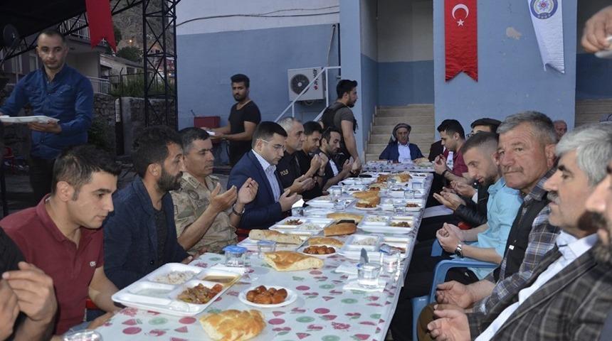 Beytüşşebap’ta birlik ve beraberlik yemeği