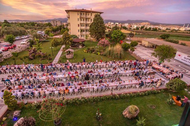 Akhisarlı ormancılar iftarda buluştu