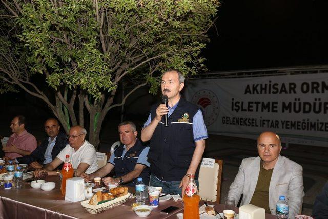 Akhisarlı ormancılar iftarda buluştu