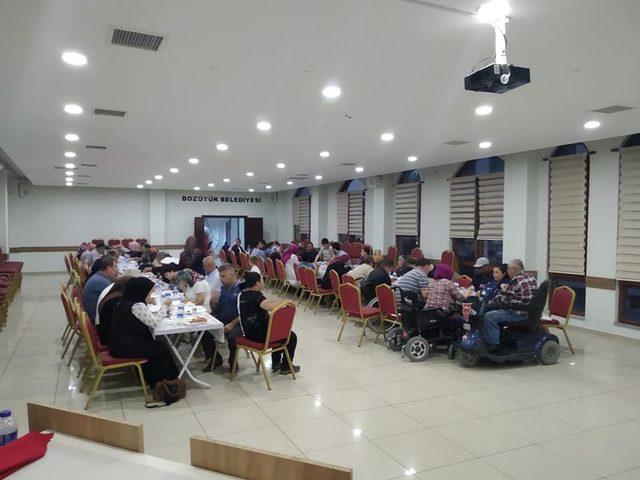 Biz bize iftar programını gerçekleştirdiler