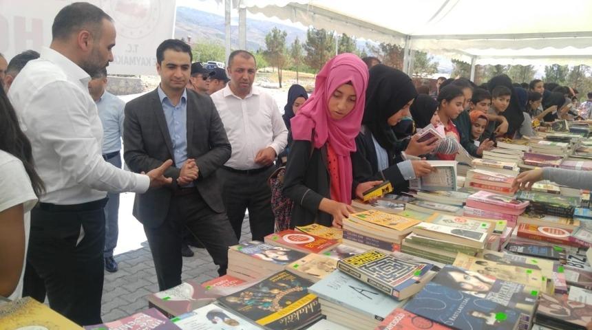 Kale’de kitap fuarı