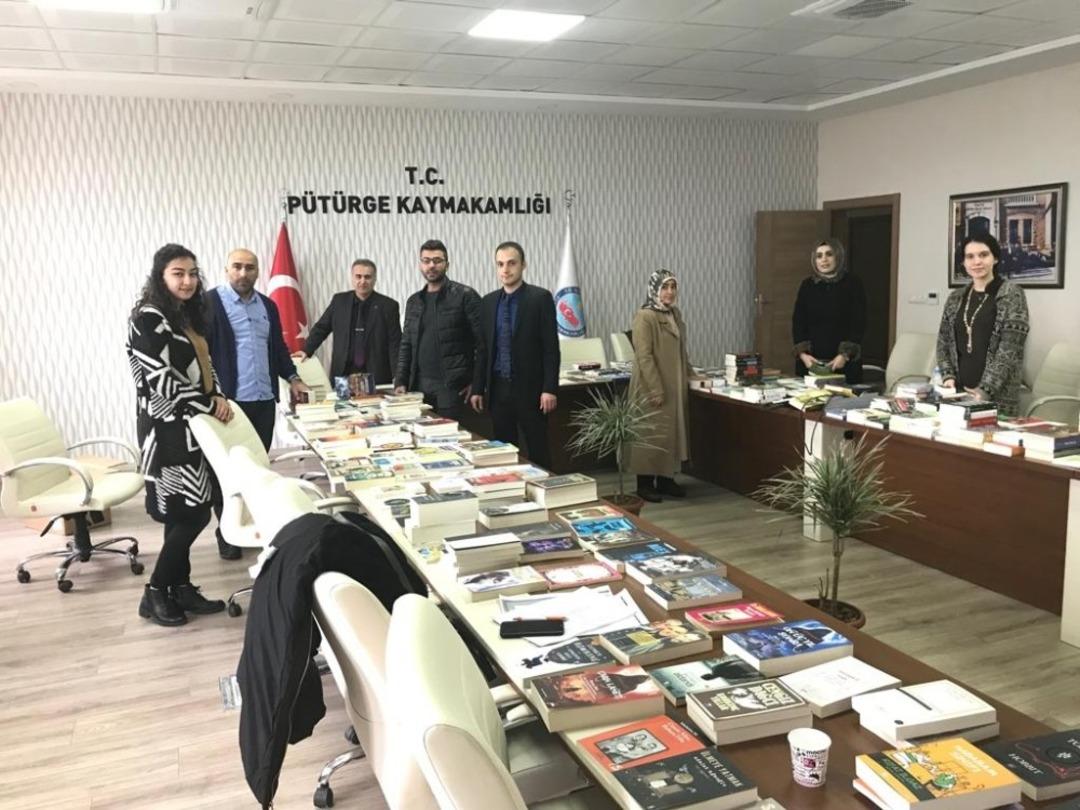 P&uuml;t&uuml;rge&rsquo;de kitap okuma seferberliği sona erdi