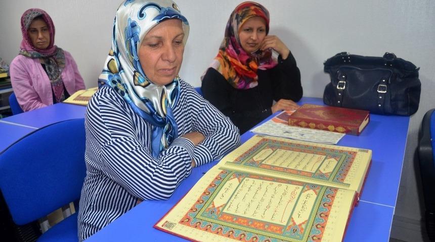 Yunusemre Belediyesi ile Kur&rsquo;an-ı Kerim &ouml;ğreniyorlar