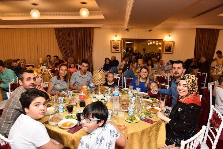 Başkan Avcı, Belediye personeli ile iftar sofrasında buluştu G5