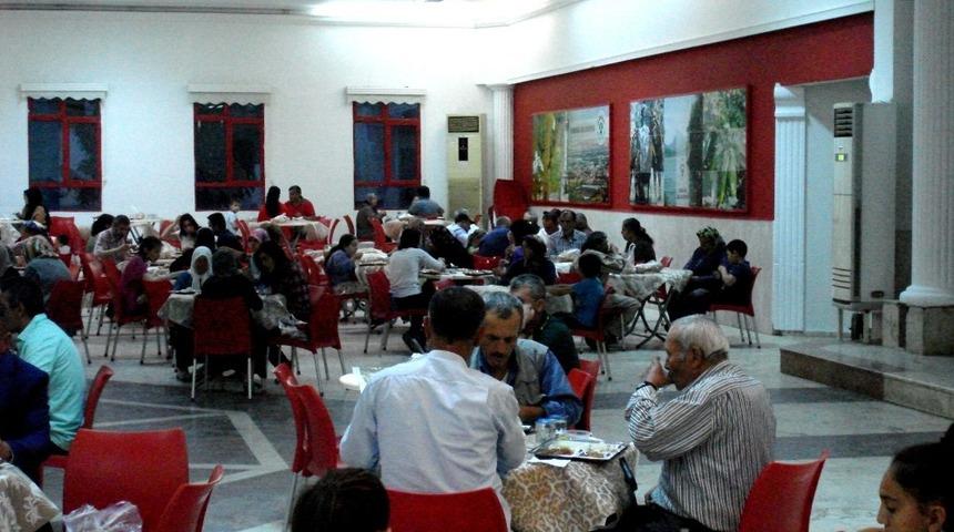 Sarıgöl’de Kızılay önderliğinde iftar yemeği