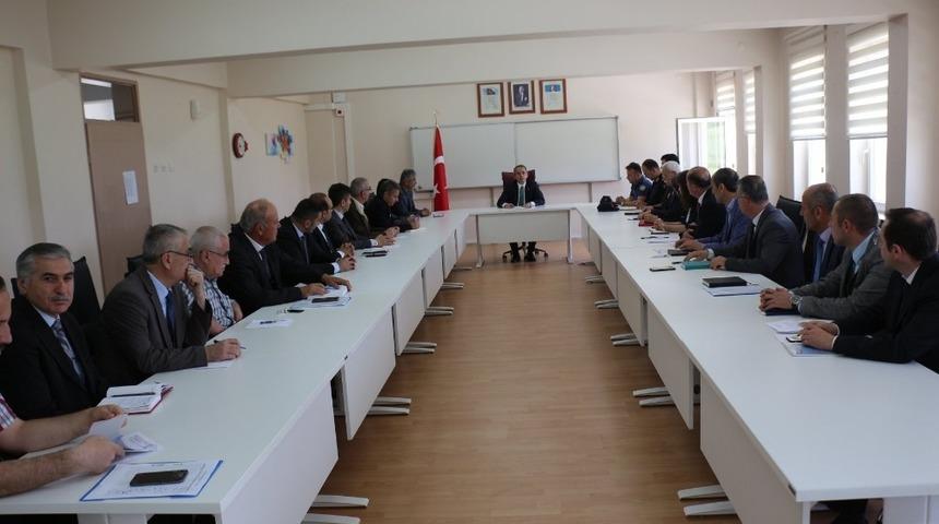 Kaymakam Pişkin, İlçe İdare Şube Başkanlarıyla toplantı yaptı