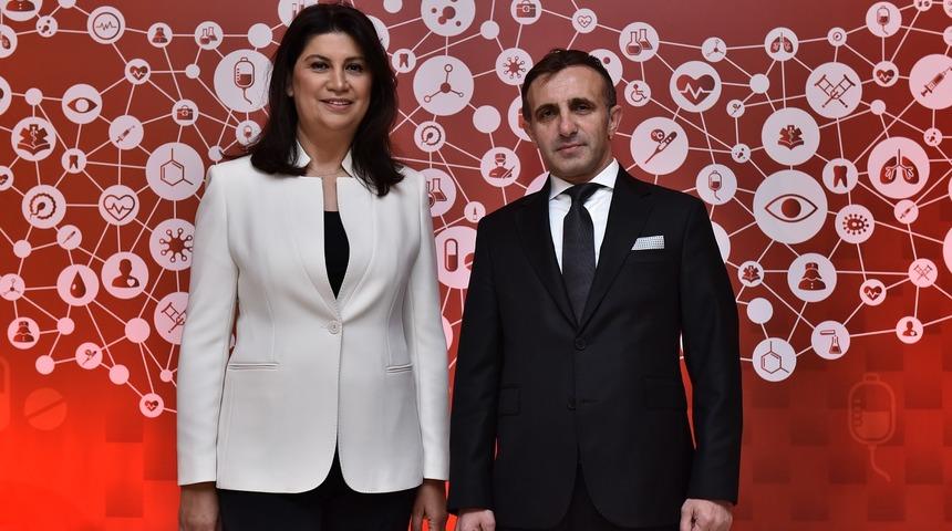 Hepatit ve HIV’de yerli ilaç üretimi için imzalar atıldı