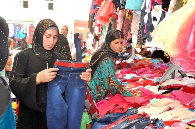 Bayram heyecanı alışveriş tezgahlarına yansıdı