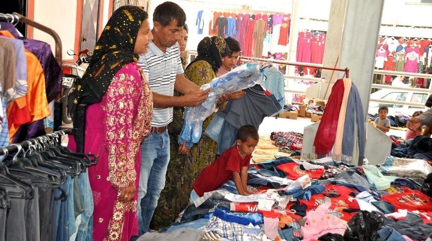 Bayram heyecanı alışveriş tezgahlarına yansıdı