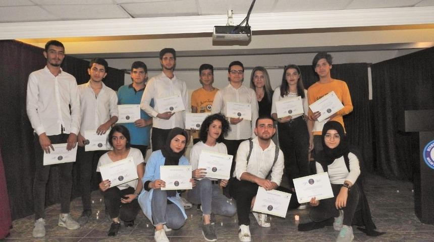 Lise &ouml;ğrencileri Anadolu&rsquo;nun Kandilleri ile aydınlanıyor