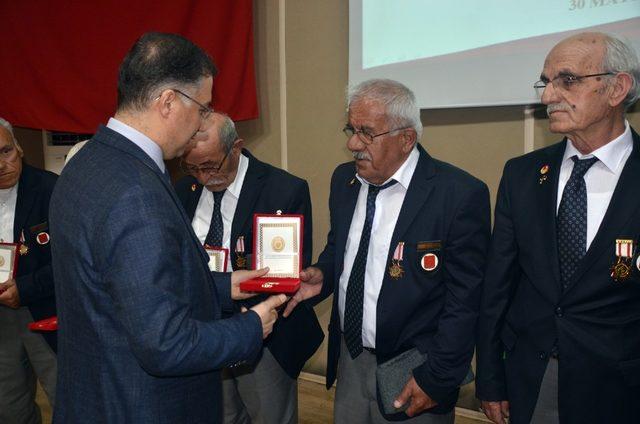 Sinop’ta Kıbrıs gazileri için madalya töreni
