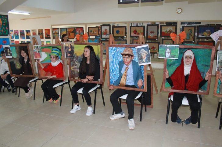 Dünyaca ünlü resimleri canlı canlı sergilediler G2