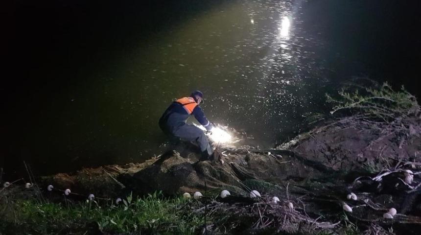 Ka&ccedil;ak avlanan 5 ton canlı balık tekrar suya bırakıldı