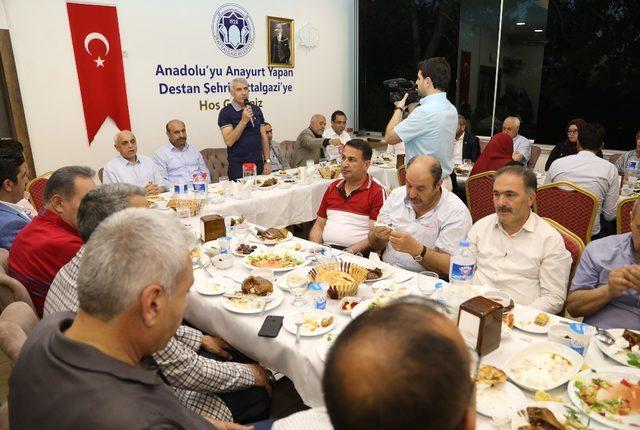 Başkan Güder partililerle iftarda bir araya geldi